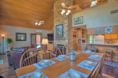 Gambar di galeri bagi Lakefront Living Private Dock, Deck, and Game Room! di Granbury