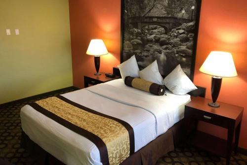 Super 8 by Wyndham Ontario – Photos 3