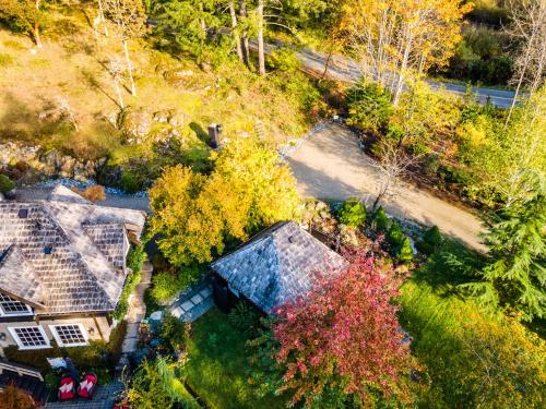an overhead view of a house with a garden at Amante Luxury Bed & Breakfast in Victoria
