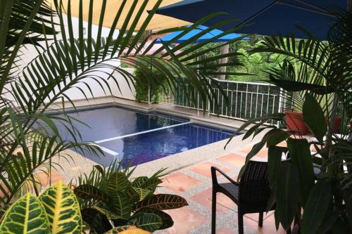 Piscina en o cerca de Chacala Caracoles 6 pax AA con ALBERCA y PLAYA a 50 mts