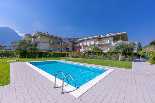 Torbole Relax, Pool & Balcony Apartment - Happy Rentals
