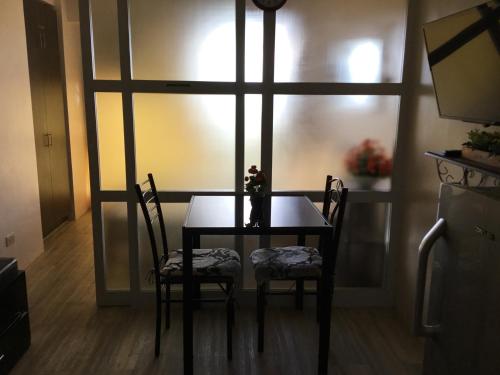 Condominium with Swimming Pool and Viewing Deck – Photos 3