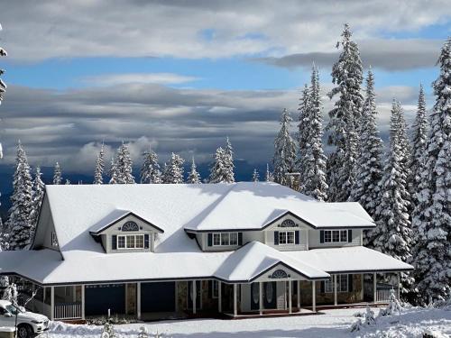 Vacation Homes by The Bulldog - Knight Star Lodge Properties