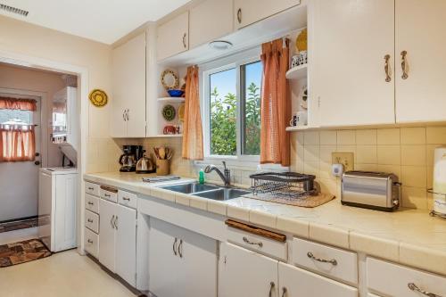 Tranquil Garden Cottage – Photos 2