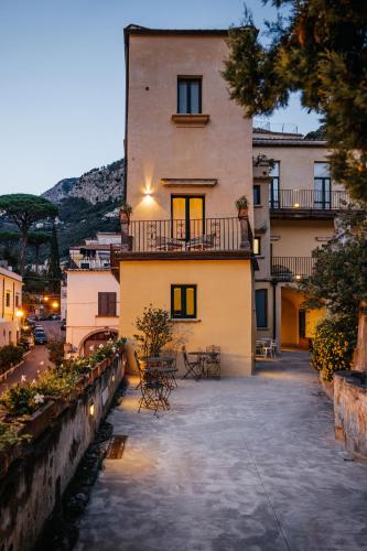 Amalfi Resort photo 2