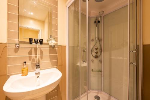 Un baño de Swan Hotel