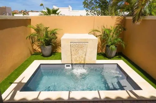 Gold coast beautiful house with private pool picture