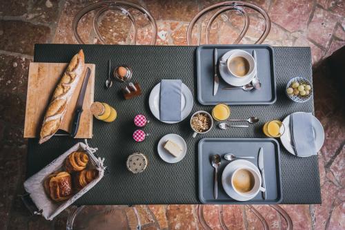 Налични за гости опции за закуска в La Villa du Rhône