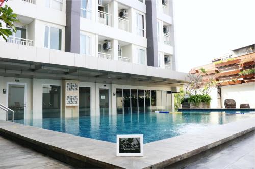 Πισίνα στο ή κοντά στο Apartemen Taman Melati Yogyakarta by ArFe Room