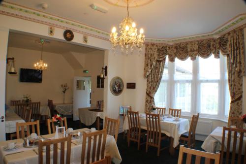 Gallery image of Filton Guest House in Bristol