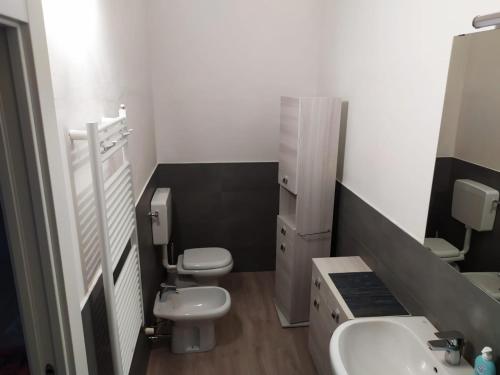 BHH BOLOGNA HOLIDAY HOME private Garden Reserved Parking -wwwbolognaholidayhomecom- house garden parking photo 35