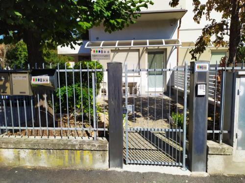 BHH BOLOGNA HOLIDAY HOME private Garden Reserved Parking -wwwbolognaholidayhomecom- house garden parking photo 42