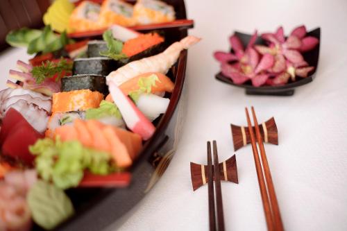Makanan di atau berdekatan hotel