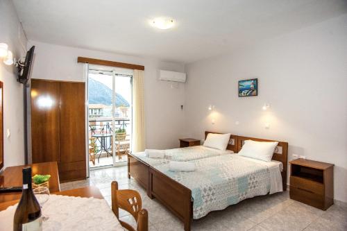 Gallery image of Captain Georgio Apartments in Poros