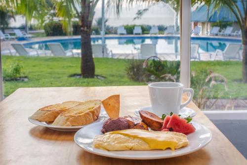 Jídlo v hotelu nebo okolí