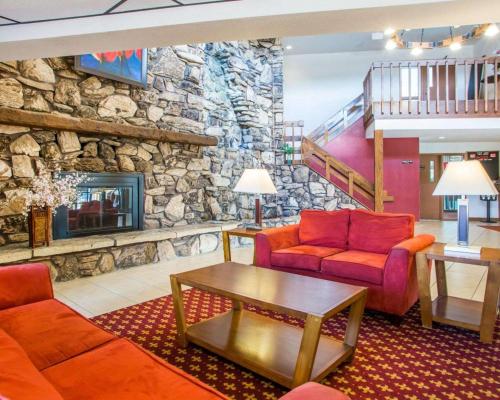 Gallery image of University Inn & Suites in Stevens Point