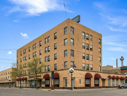 Quality Inn & Suites – Photos 2