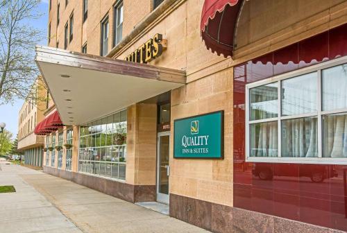 Quality Inn & Suites – Photos 3