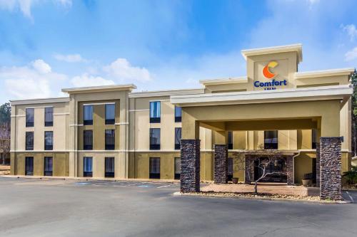 a rendering of the front of a cranriott hotel at Comfort Inn Acworth - Kennesaw Northwest in Acworth