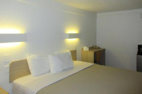 Rodeway Inn Washington PA – Photos 2