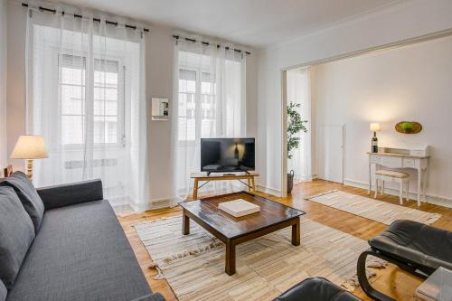 Sunny Apartment in the Heart of Príncipe Real