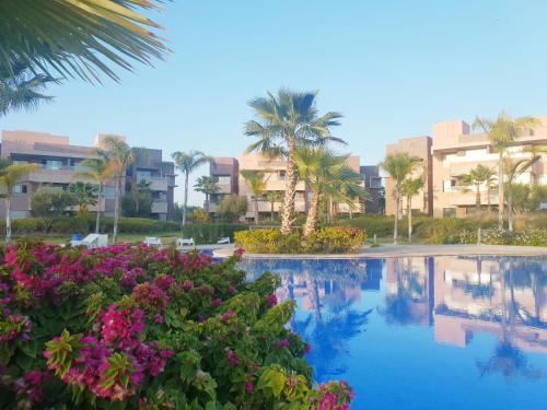 La alberca dentro o cerca de Marrakech Golf City PRESTIGIA