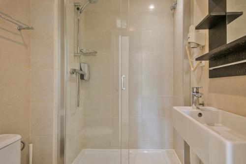 Ванна кімната в Stay Together Barcelona Apartments