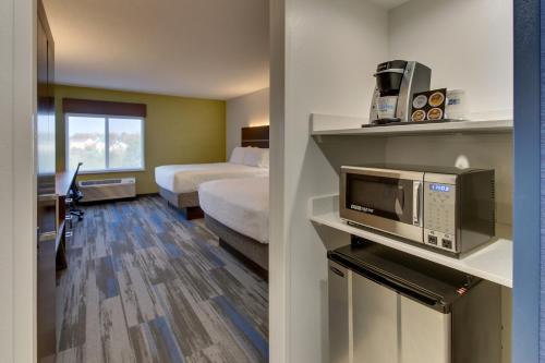 Postel nebo postele na pokoji v ubytování Holiday Inn Express Fishkill-Mid Hudson Valley by IHG