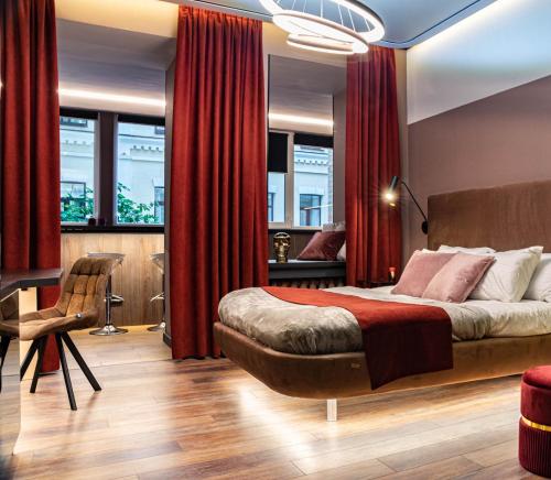 Ruang duduk di Luxury Upscale Apartments On 18 M Zhitomirska