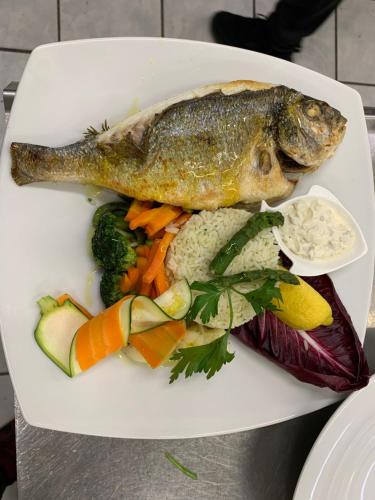 Gallery image of Ristorante Con alloggio Val Sole in Acquarossa