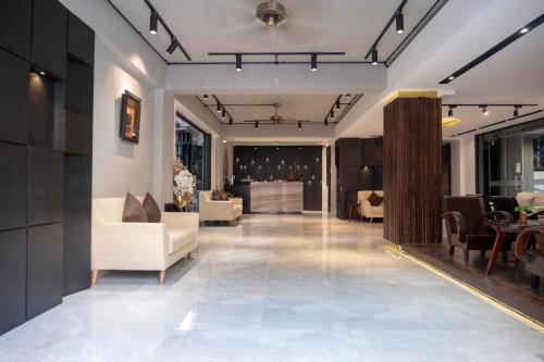 Χώρος καθιστικού στο King Grand Boutique Hotel