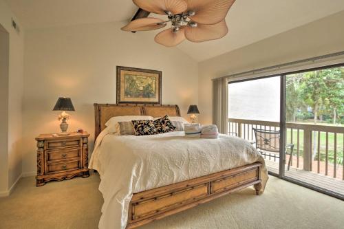 A bed or beds in a room at Shipyard Villa with Golf Course Views and Beach Access