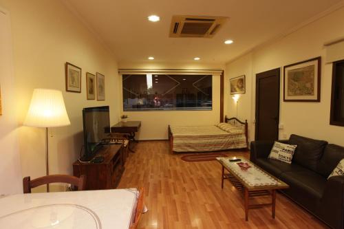 Ruang duduk di Nicosia Luxury Studio