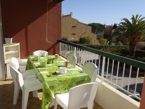 Balkón nebo terasa v ubytování Apartment Hameau de Provence-1 by Interhome