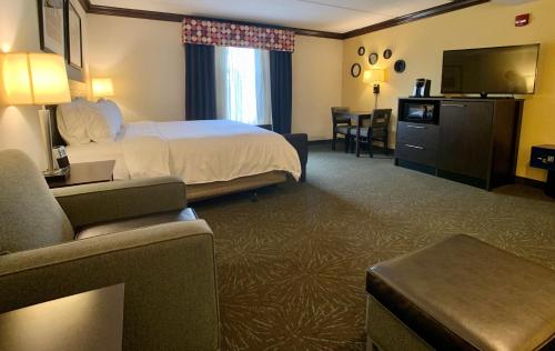 チャールストンにあるHoliday Inn Express Hotel & Suites Charleston-Ashley Phosphate, an IHG Hotelのギャラリーの写真