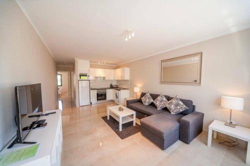 Bandama 14! 2 Bedroom Newly Renovated Bungalow, Los Pocillos, Puerto Del Carmen.
