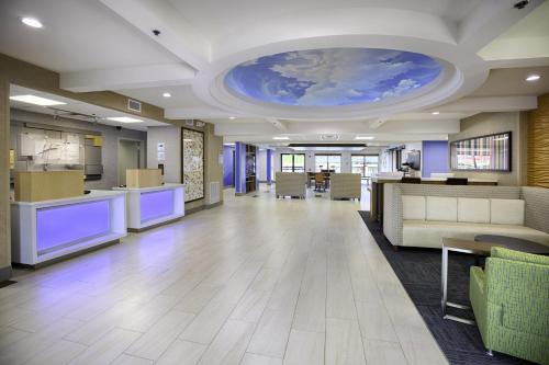 Holiday Inn Express Hotel & Suites Jacksonville-South, an IHG Hotel Image