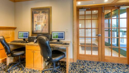 Holiday Inn Express Hotel & Suites Memphis Southwind, an IHG Hotel Image