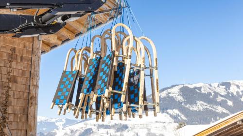 ホテルから撮影された、または一般的な山の景色