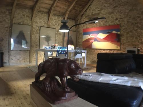Foto dalla galleria di Le Gîte du Château de Durfort a Soursac