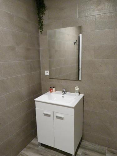 Ένα μπάνιο στο Intimo y Acogedor "algunos" con Bañera Hidromasaje