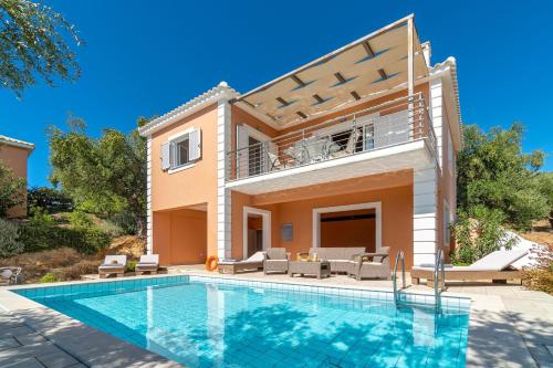 Bazén v ubytovaní Schiza Houses alebo v jeho blízkosti