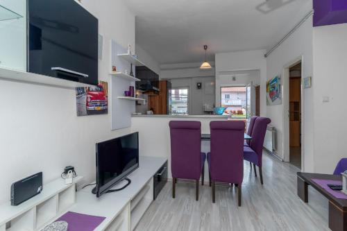 Apartments Školjka