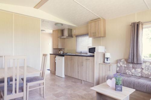 Mobile Home 4p – Photos 5