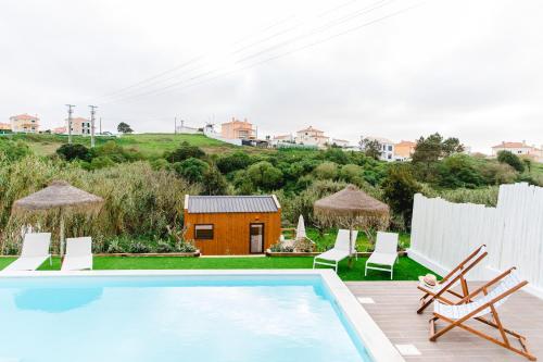 Bazén v ubytování Quinta das Alfazemas nebo v jeho okolí