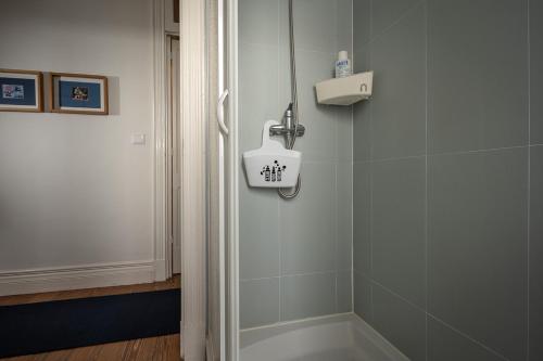 Ένα μπάνιο στο In53 Guest House
