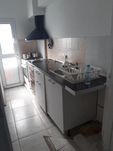 Kuchyň nebo kuchyňský kout v ubytování Limassol Studio