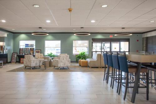 Gallery image of Holiday Inn & Suites Spring - The Woodlands in Spring
