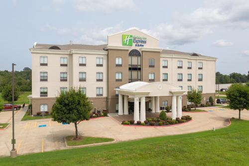 Gallery image of Holiday Inn Express & Suites Van Buren-Fort Smith Area, an IHG Hotel in Van Buren