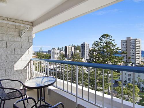 A balcony or terrace at Border Terrace Unit 13 - Large apartment walk to beaches and clubs